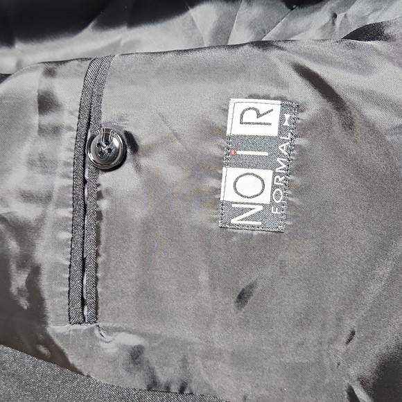 Noir Formal Jacket - Picture 7 of 13